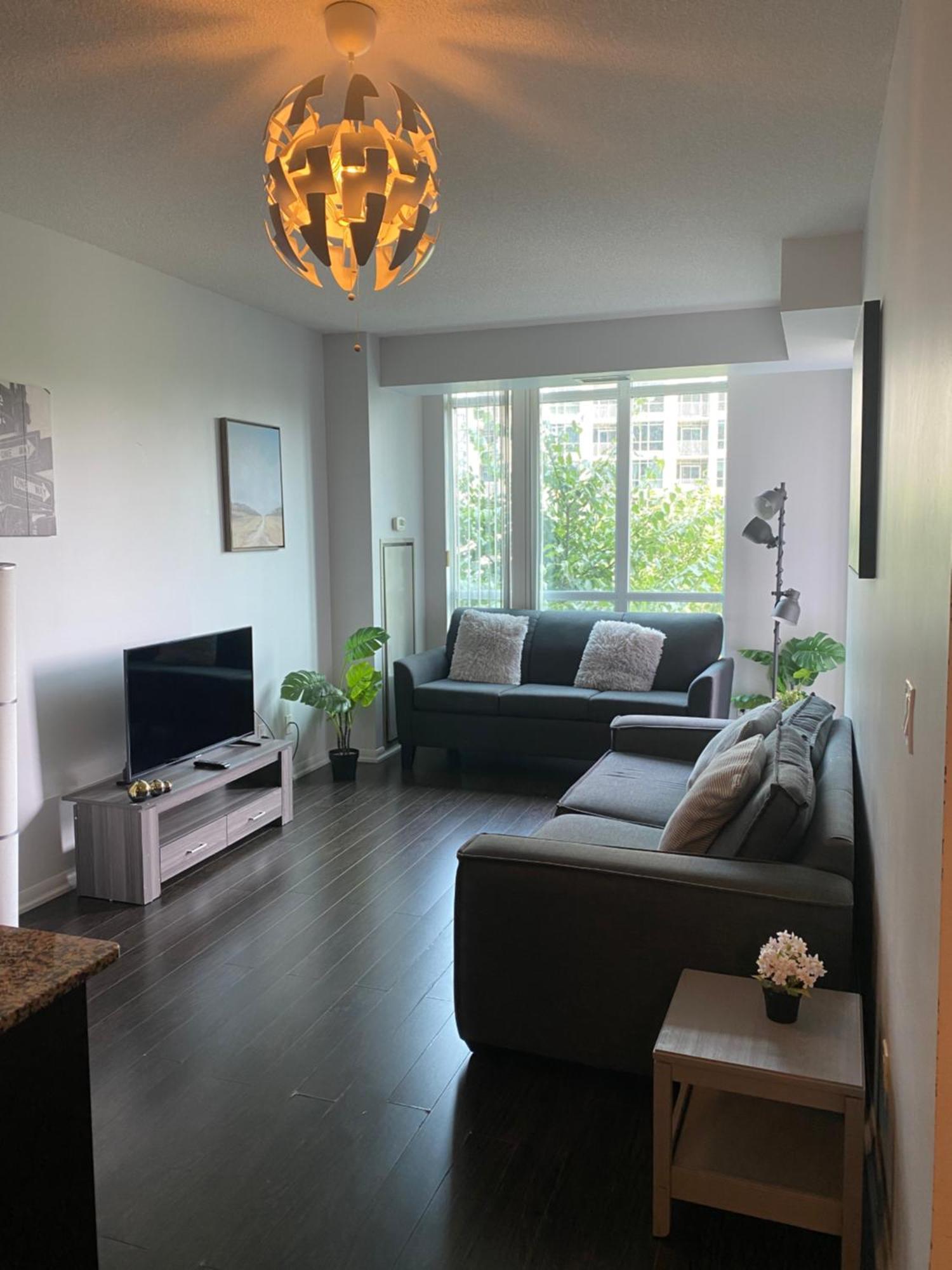 Executive 1 Bedroom Condo Sleeps 2 Торонто Екстер'єр фото