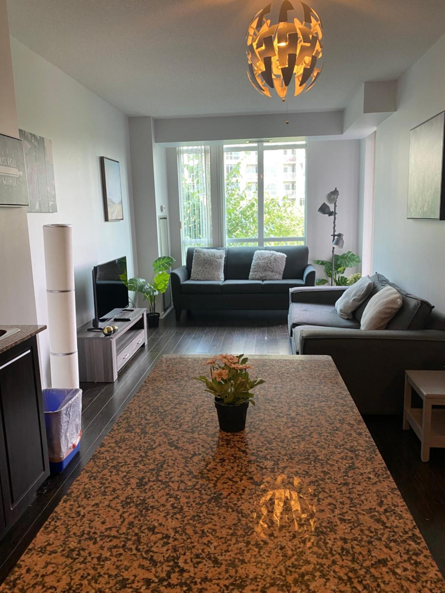 Executive 1 Bedroom Condo Sleeps 2 Торонто Екстер'єр фото