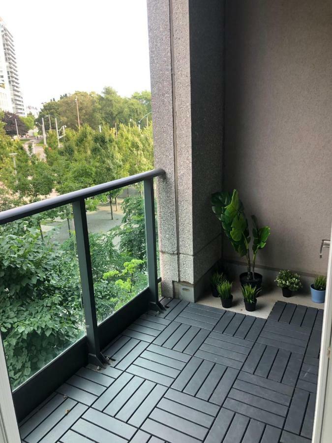 Executive 1 Bedroom Condo Sleeps 2 Торонто Екстер'єр фото